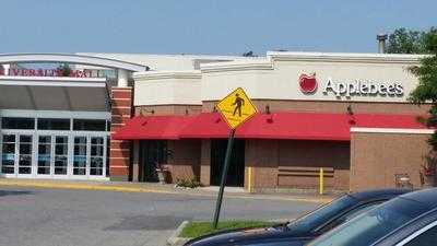 Applebees Neighborhood Grill and Bar, South Burlington