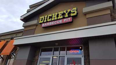 Dickey's Barbecue Pit, Pewaukee