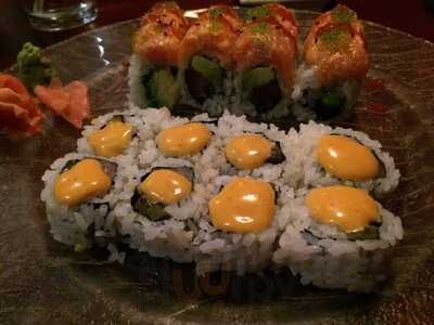 Fujiyama Steakhouse & Sushi