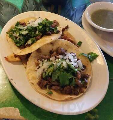 Los Tres Magueyes, Fuquay-Varina