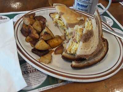 Mackie's Restaurant & Country Store, North Attleboro