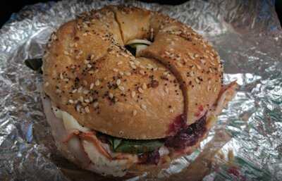 Uber Bagels & Deli