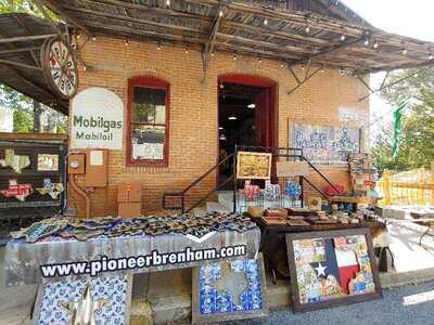 Pioneer Smokehouse and Mercantile, Brenham