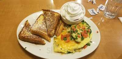 Shari's Cafe and Pies, Tualatin