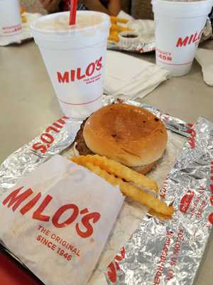 Milo's Hamburgers, Pelham