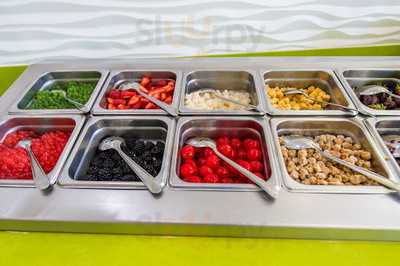 Menchie's Frozen Yogurt