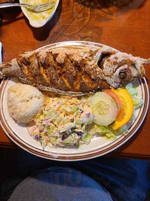 Mariscos Los Sauces menu