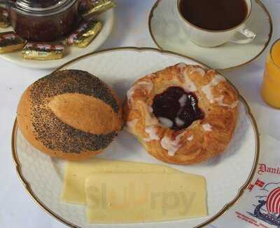 Olsen's Danish Village Bakery, Solvang