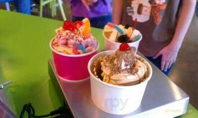 Fallbrook Froyo, Fallbrook