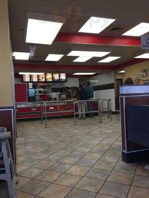 Hardee's, Lebanon