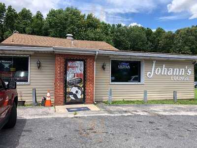 Johann's Restaurant & Lounge