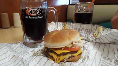 A&W Restaurant, Farmington