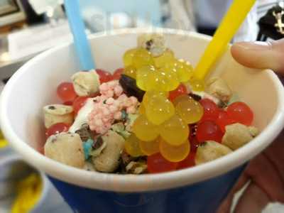 Yum Frozen Yogurt, Wexford