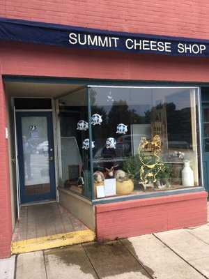 Summit Cheese Shop, Summit