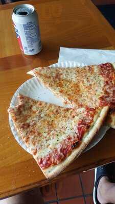 Green Acres Pizza, Greenacres