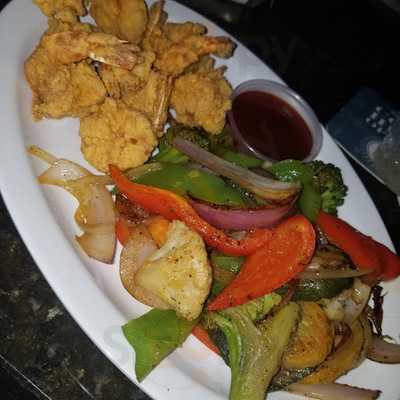 Crowne Sports Bar & Grill