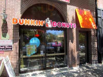 Dunkin', Summit