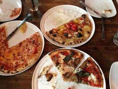 3 Palms Pizzeria & Bakery, Hudson