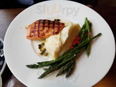 Arnie's Restaurant & Bar - Mukilteo