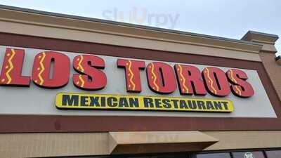 Los Toros, Lorain