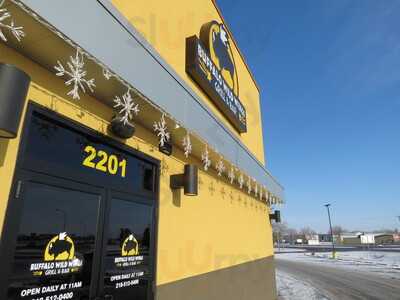 Buffalo Wild Wings, Moorhead