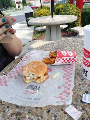 Rally's Hamburgers, Fremont