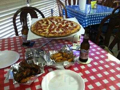 Plaza Pizza & Wings