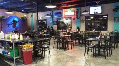 Mariscos El Rincon Bar & Grill