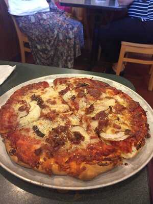 Gino Gianilli's Homestyle Pizza & Restaurant