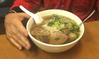 Pho Van, Windsor