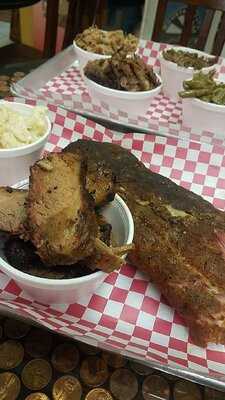 Tee Dawgs Bbq, Charles Town