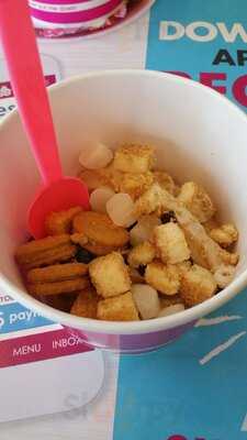 Menchie's Frozen Yogurt