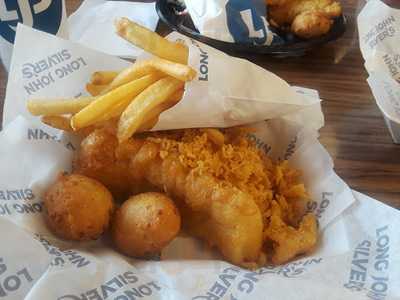 Long John Silver's