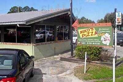 Niko's Pizza