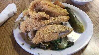 Fred's Fish House, Batesville