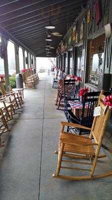 Cracker Barrel