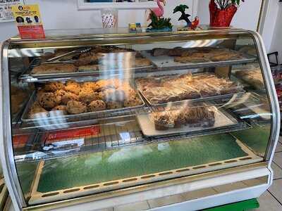 Cynthia's Caribbean Bakery, Irvington