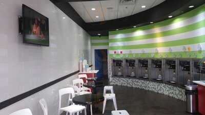 Creations Frozen Yogurt, Lodi