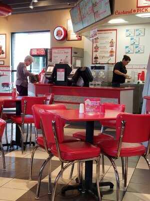 Freddy's Frozen Custard & Steakburgers, Batesville