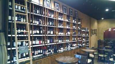 Wine Cellar 510, Papillion