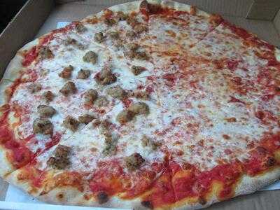 Guido's Famous Pizza, Eatontown