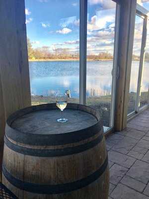 Hidden Lakes Winery