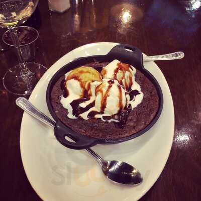 Franklins Public House