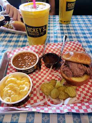 Dickey's Barbecue Pit