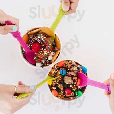 Menchie's Frozen Yogurt