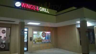 Floyd Wings And Grill