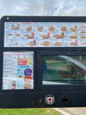 Sonic Drive-In, Grove