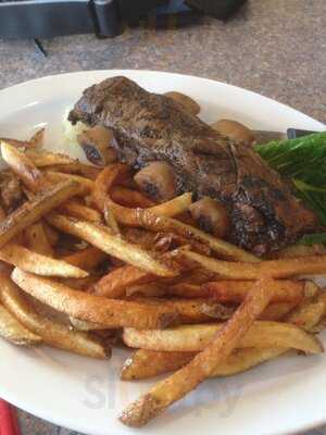 Red's Chicken House and BBQ