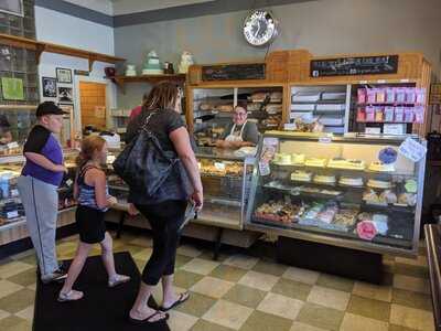 Ann's Pastry Shop, Wadsworth