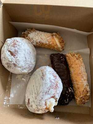 Tony Cannoli Sweets And Eats